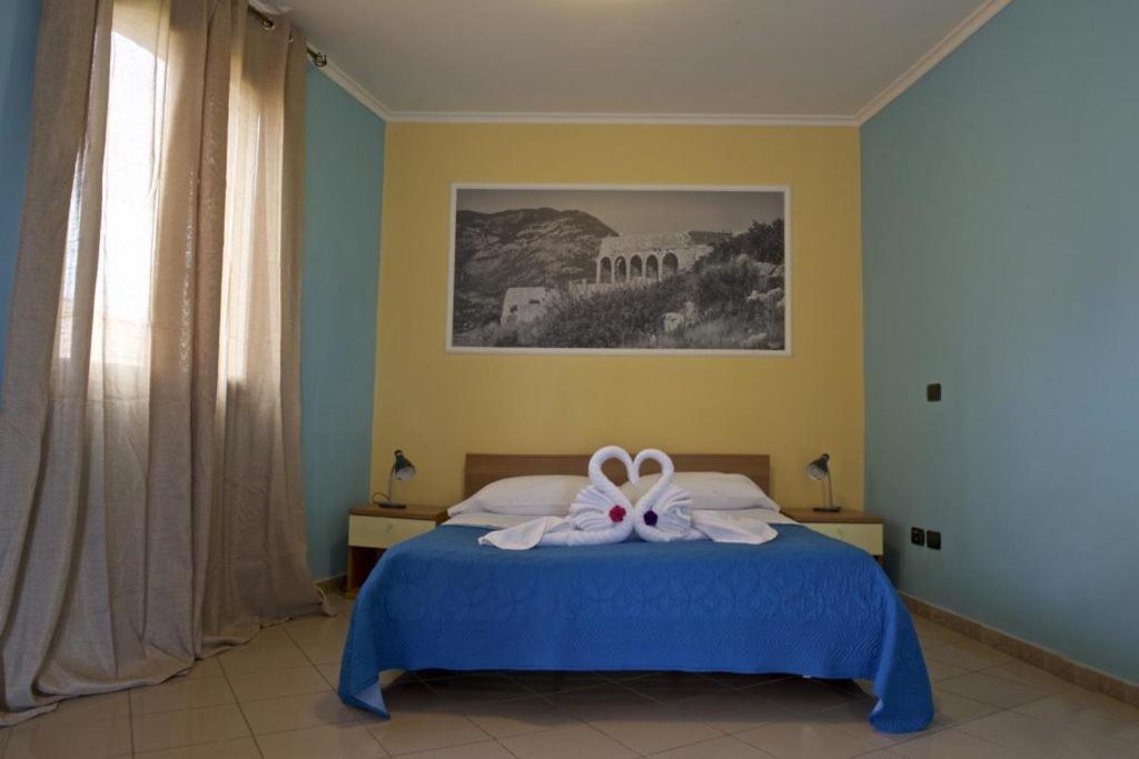 Hotel Ristorante Al Canto Delle Sirene تيراتشينا المظهر الخارجي الصورة
