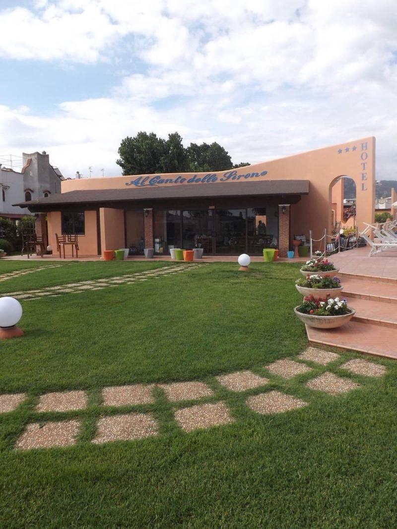 Hotel Ristorante Al Canto Delle Sirene تيراتشينا المظهر الخارجي الصورة