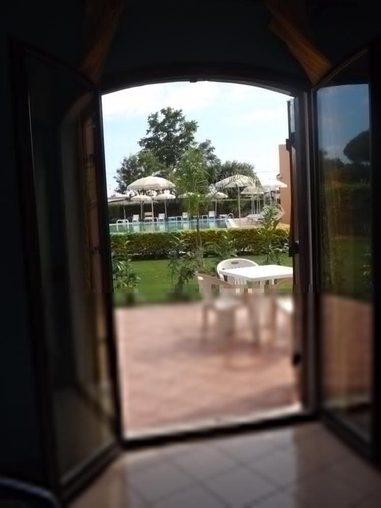 Hotel Ristorante Al Canto Delle Sirene تيراتشينا المظهر الخارجي الصورة