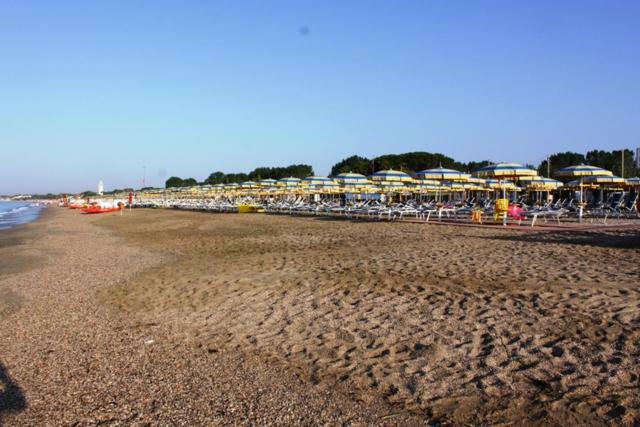 Hotel Ristorante Al Canto Delle Sirene تيراتشينا المظهر الخارجي الصورة